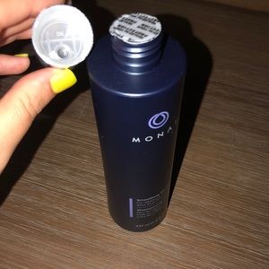 Monat Smoothing Shampoo